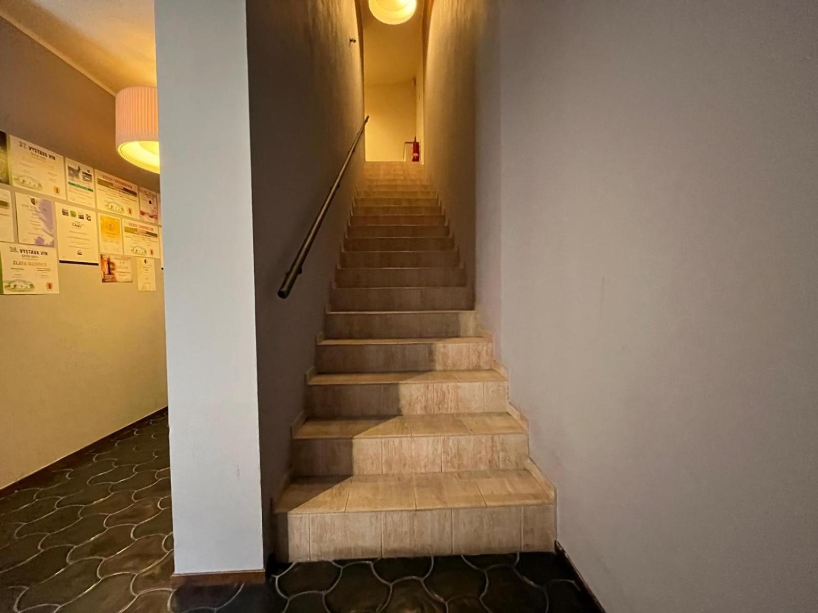 Nevinne Apartmany Kolín Exteriér fotografie