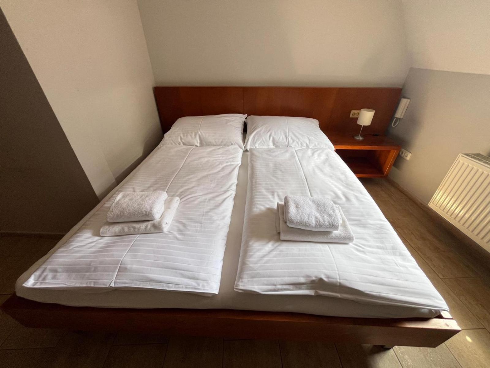 Nevinne Apartmany Kolín Exteriér fotografie
